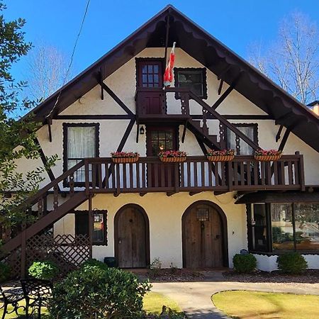 Lily Creek Lodge Далонега Экстерьер фото